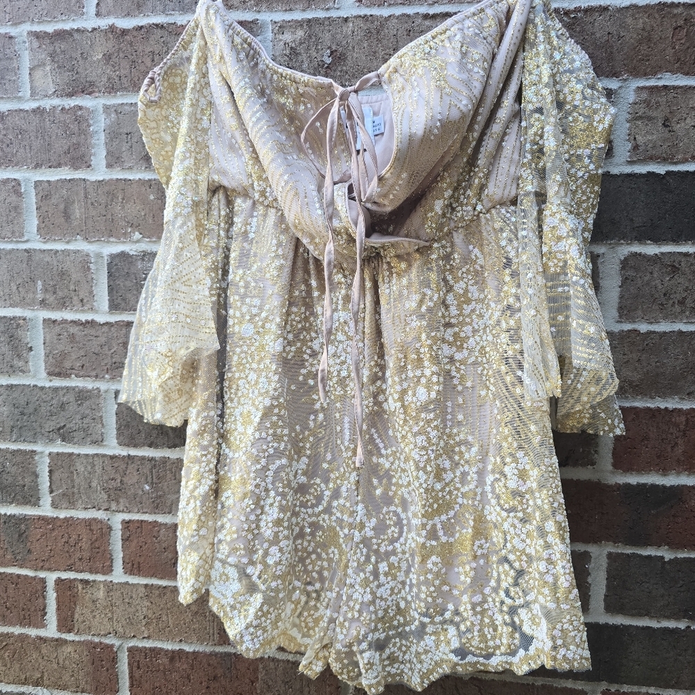 Hello Molly Gold Shimmer Off Shoulder Playsuit Romper Size M Blush Glitter - Picture 3 of 9